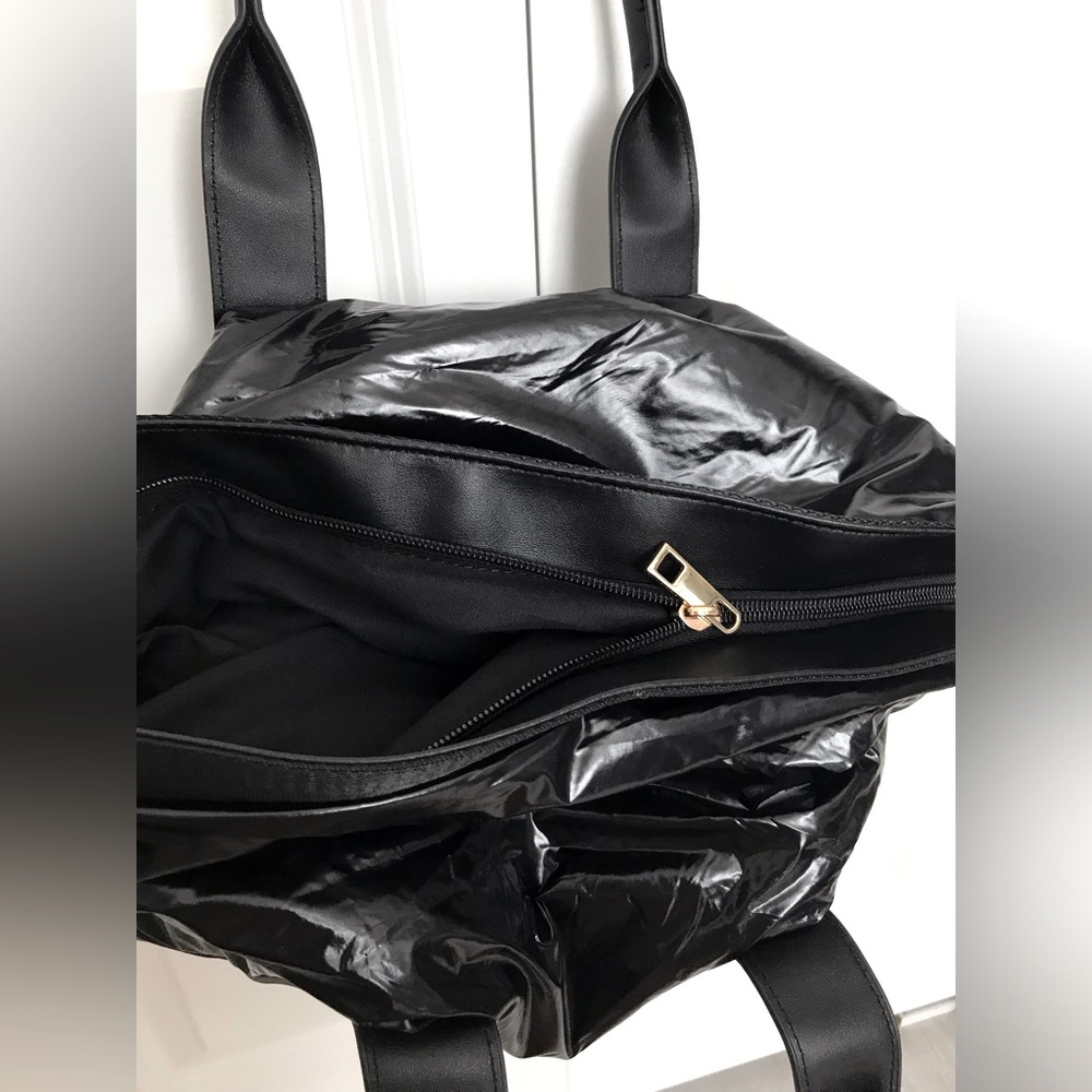 Convertible Glossy Puffer Tote Bag NWOT - Picture 5 of 9